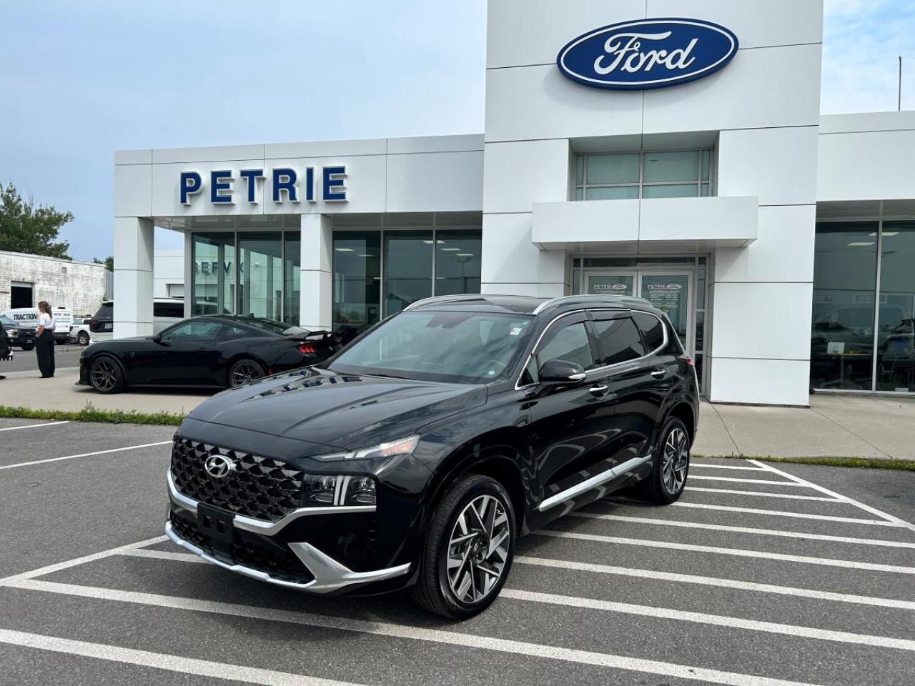 Used 2023 Hyundai Santa Fe Ultimate Calligraphy for sale in Kingston, ON