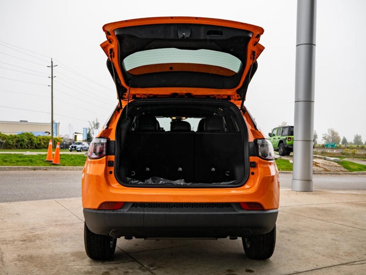 2026 Jeep Compass NORTH Photo