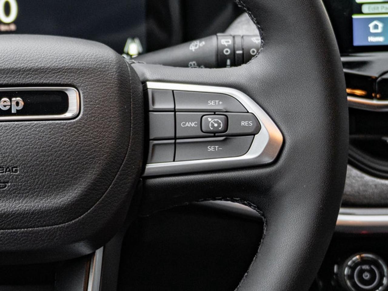 2026 Jeep Compass NORTH Photo