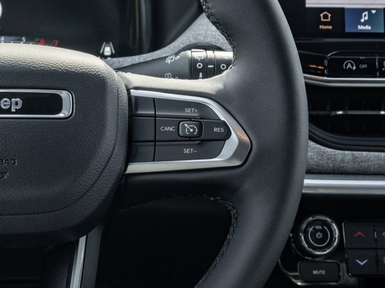 2026 Jeep Compass NORTH Photo