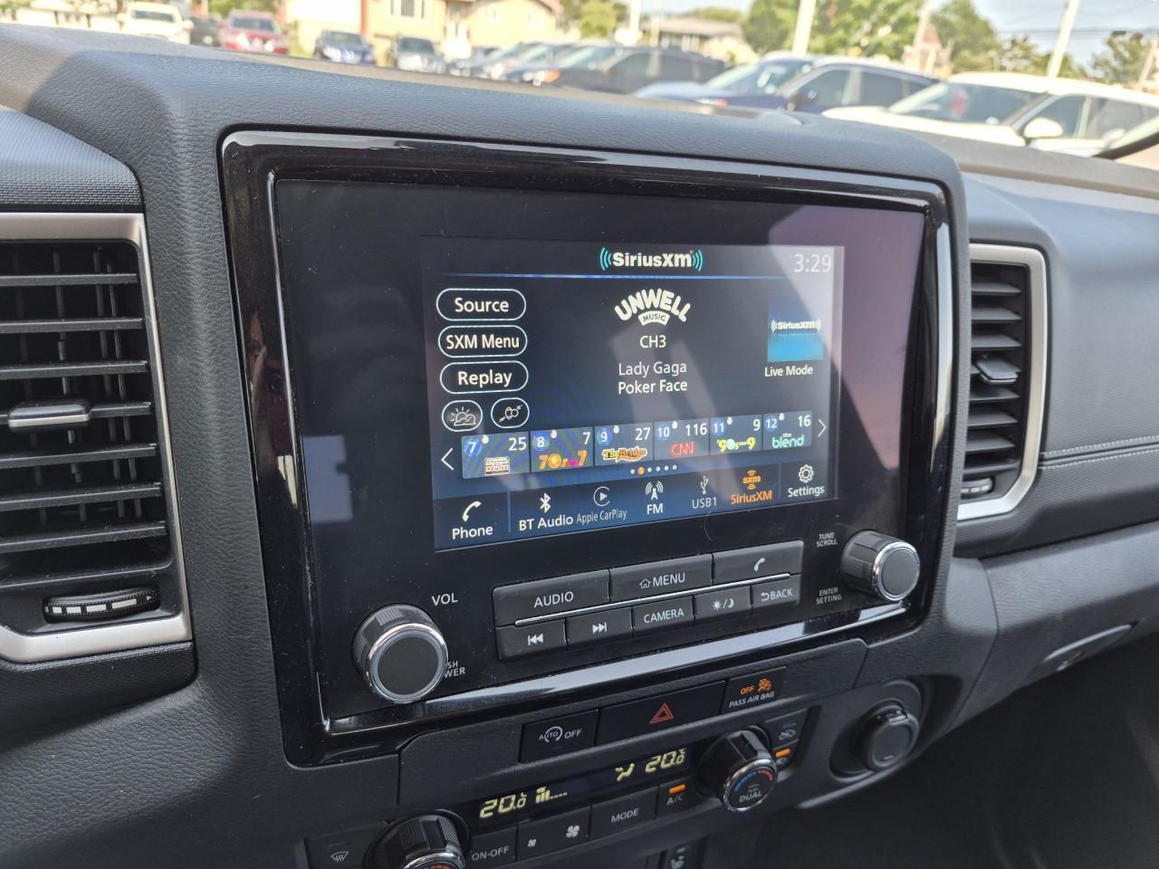 2024 Nissan Frontier SV Photo26