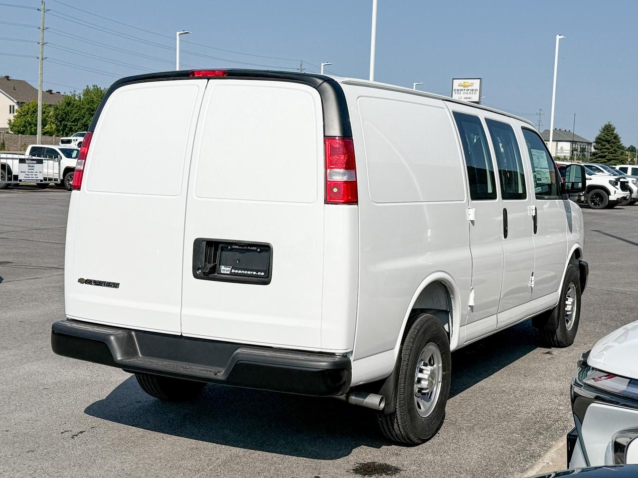 2025 Chevrolet Express 2500 Work Van 4.3L V6 WITH REMOTE ENTRY, CRUISE CONTROL, REAR VISION CAMERA, BLUETOOTH Photo