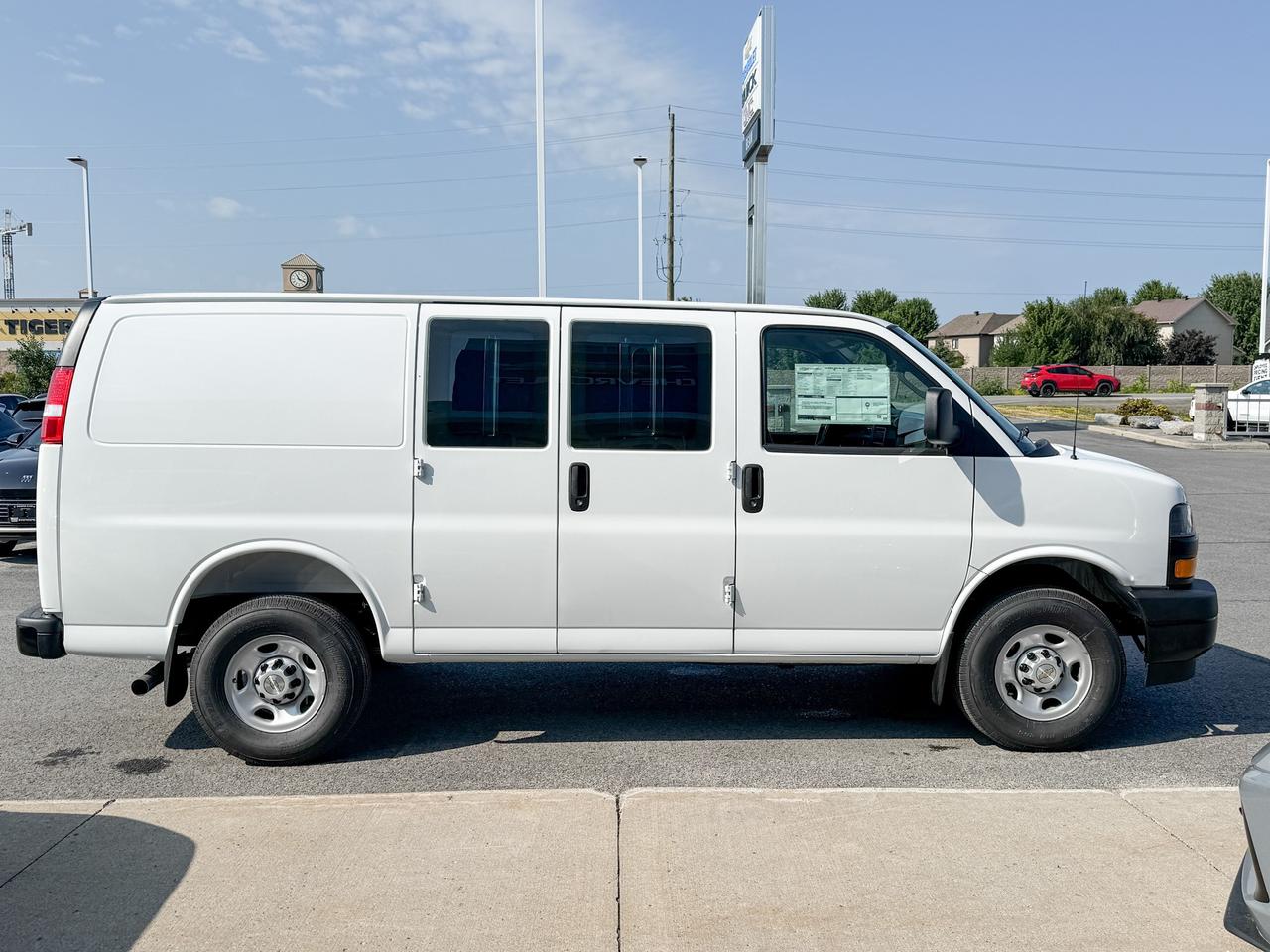 2025 Chevrolet Express 2500 Work Van 4.3L V6 WITH REMOTE ENTRY, CRUISE CONTROL, REAR VISION CAMERA, BLUETOOTH Photo