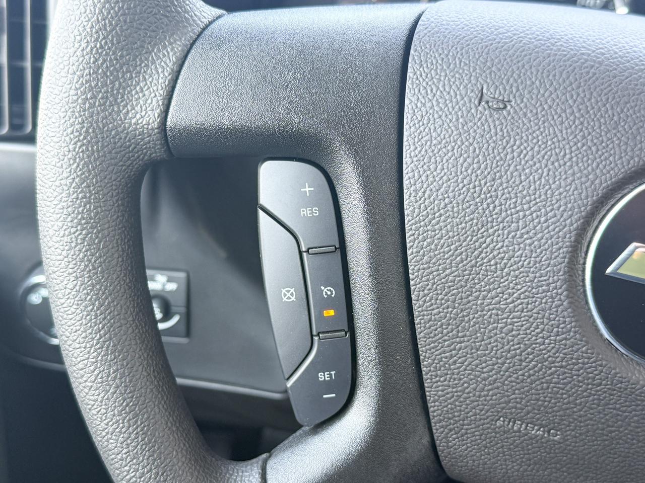 2025 Chevrolet Express 2500 Work Van 4.3L V6 WITH REMOTE ENTRY, CRUISE CONTROL, REAR VISION CAMERA, BLUETOOTH Photo