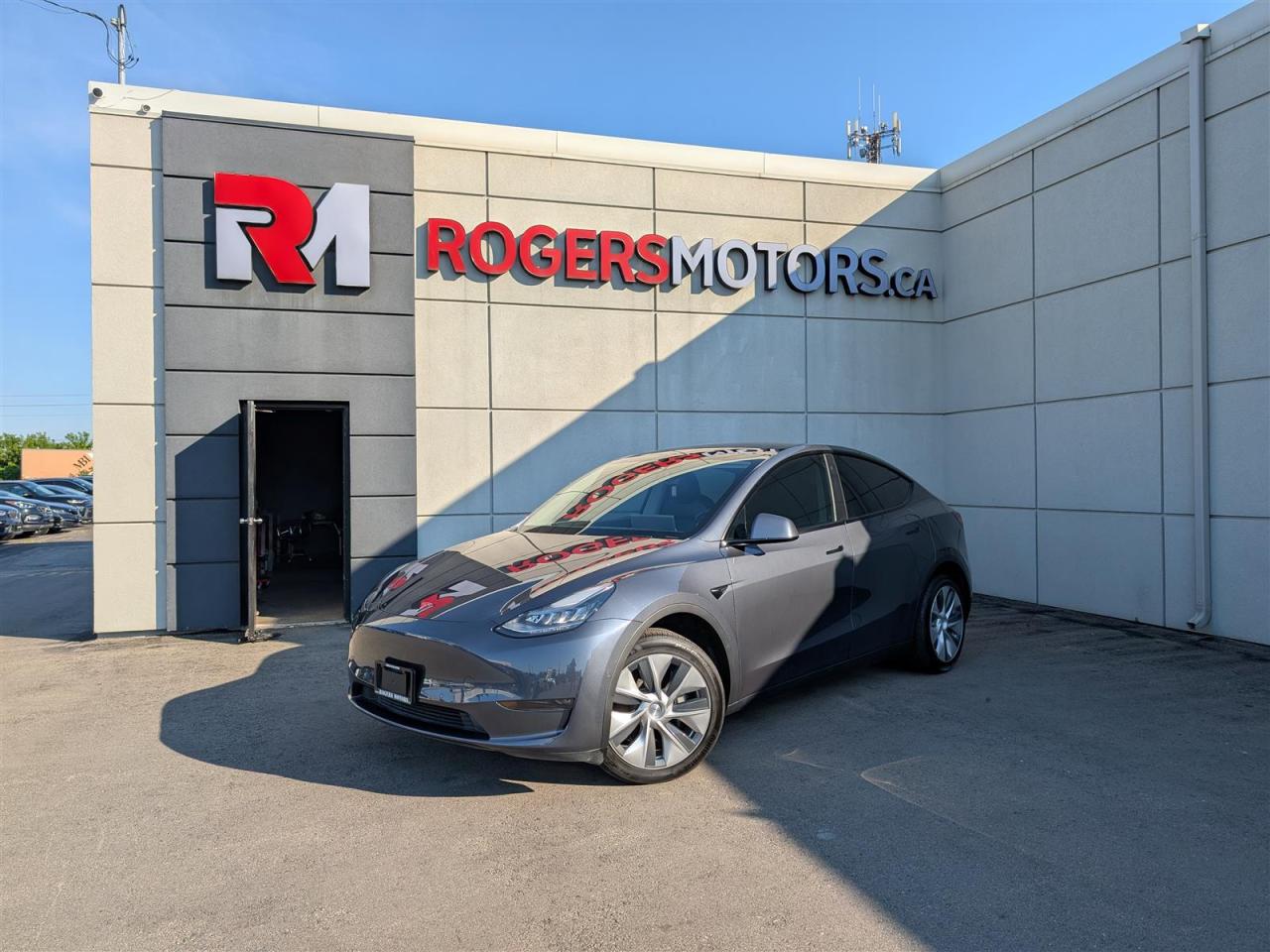 2020 Tesla Model Y LONG RANGE AWD - DUAL MOTOR