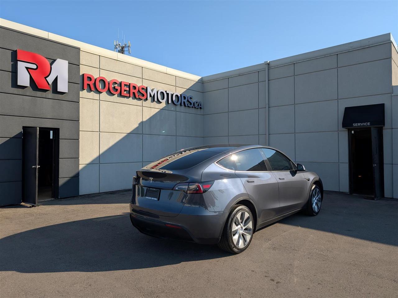 2020 Tesla Model Y LONG RANGE AWD - DUAL MOTOR