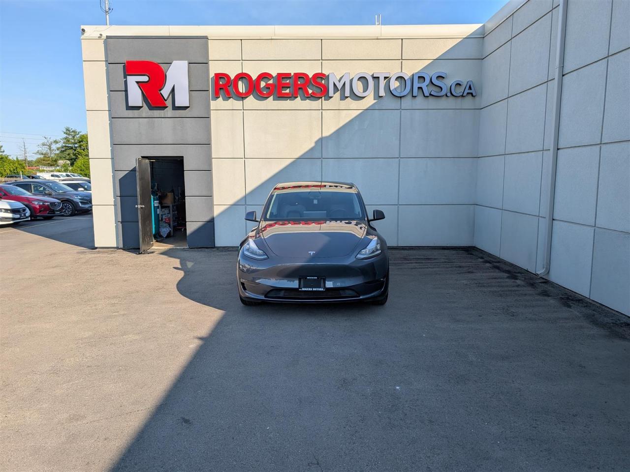 2020 Tesla Model Y LONG RANGE AWD - DUAL MOTOR