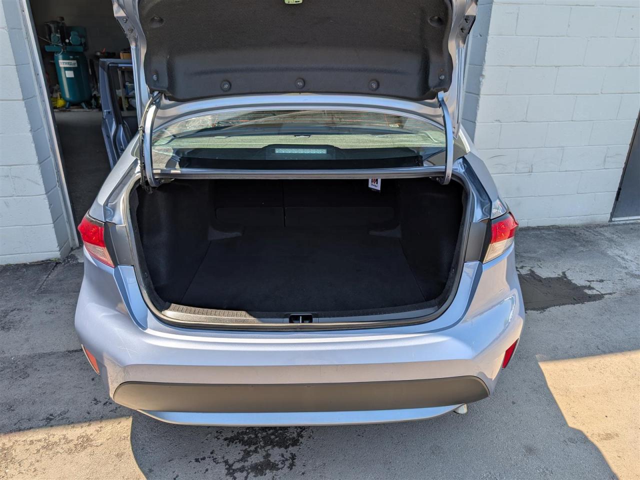 2020 Toyota Corolla LE -  HTD SEATS - REVERSE CAM - TECH FEATURES