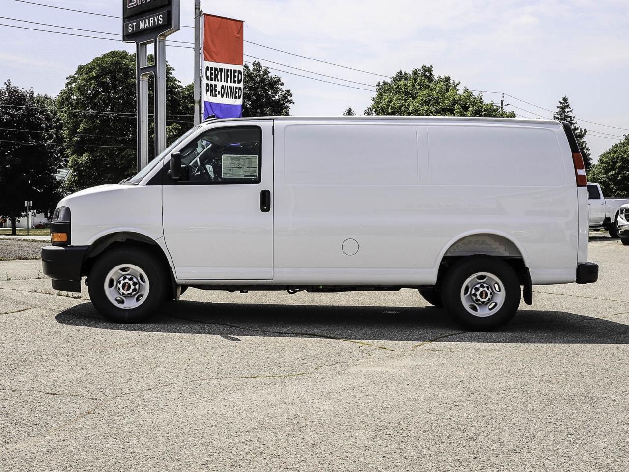 2025 GMC Savana Cargo Van BASE Photo4