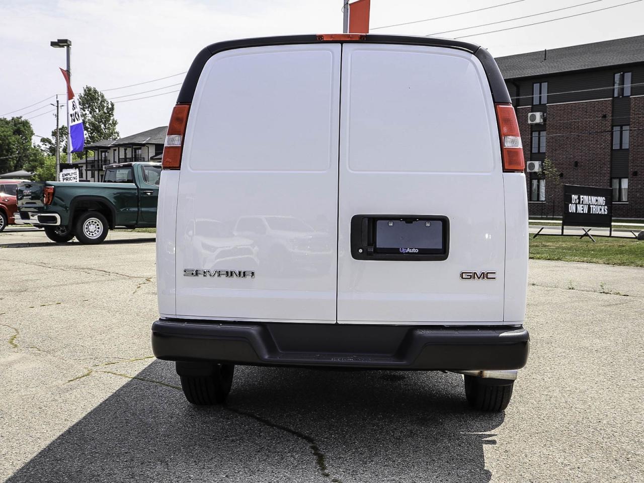 2025 GMC Savana Cargo Van BASE Photo3