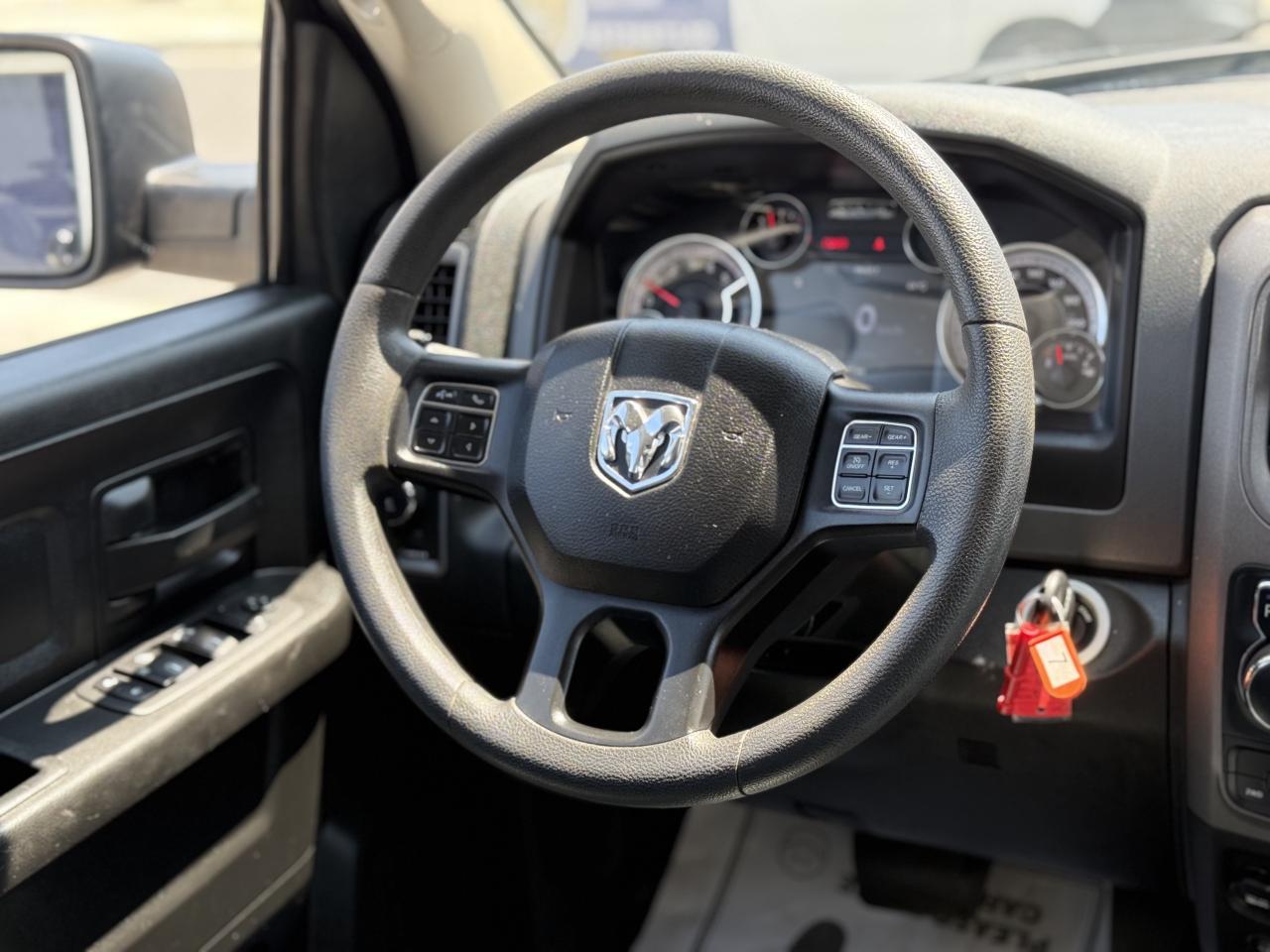 2019 RAM 1500 Classic TRADESMAN | NO ACCIDENTS | - Photo #15