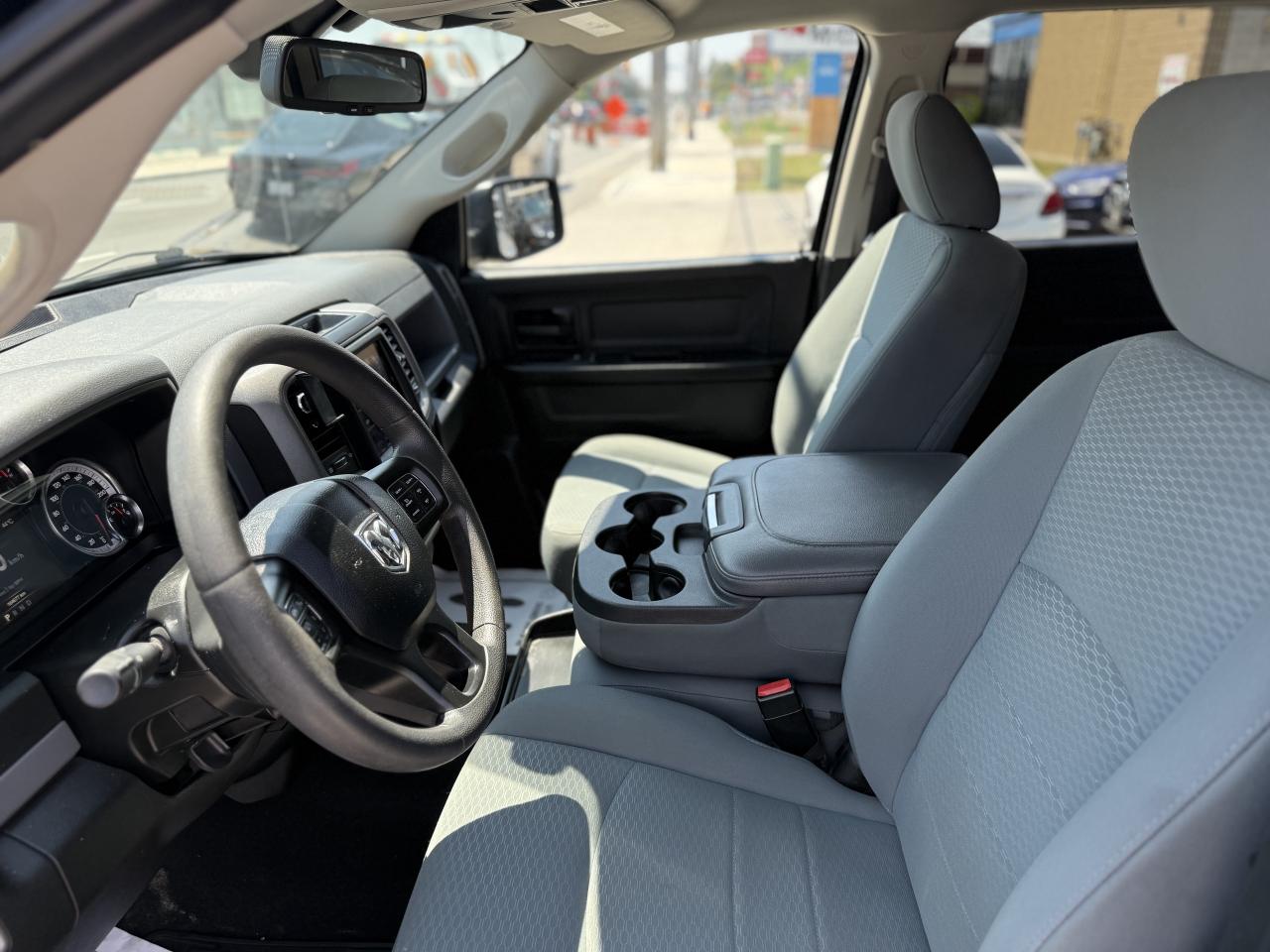 2019 RAM 1500 Classic TRADESMAN | NO ACCIDENTS | - Photo #24