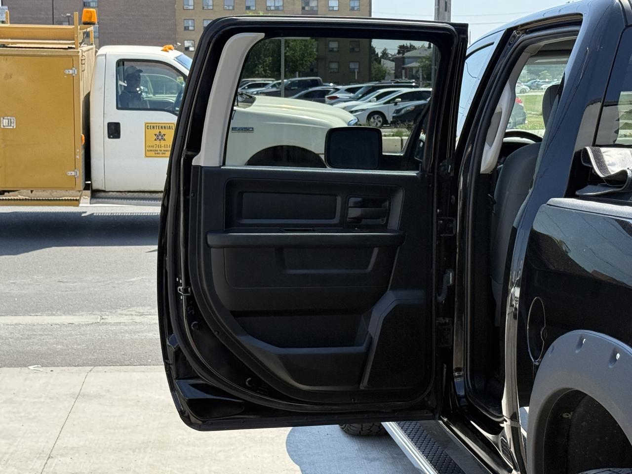 2019 RAM 1500 Classic TRADESMAN | NO ACCIDENTS | - Photo #31