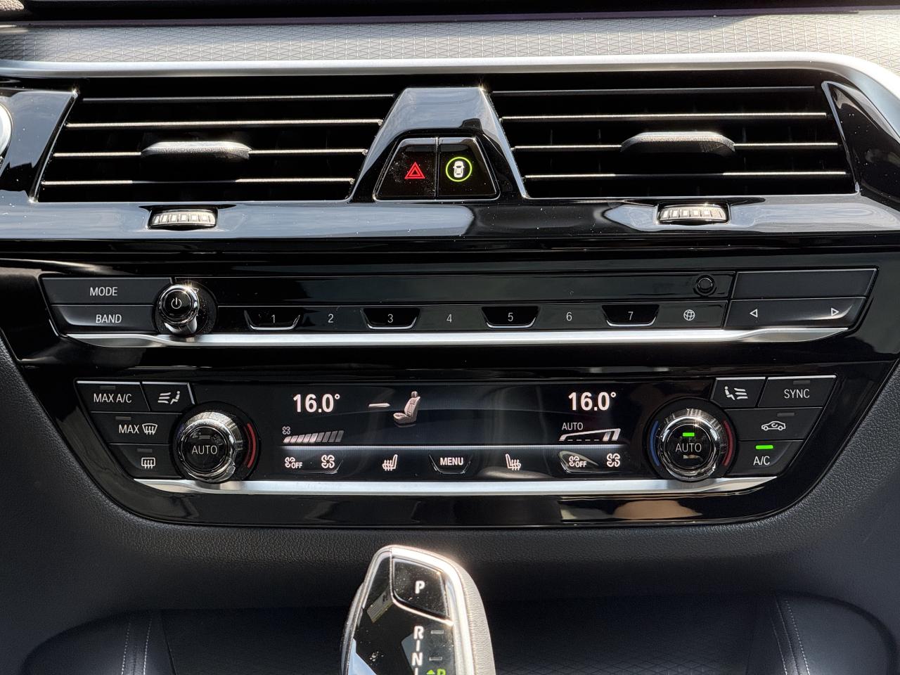 2021 BMW 5 Series 540i //M SPORT | PANO | LOADED - Photo #28