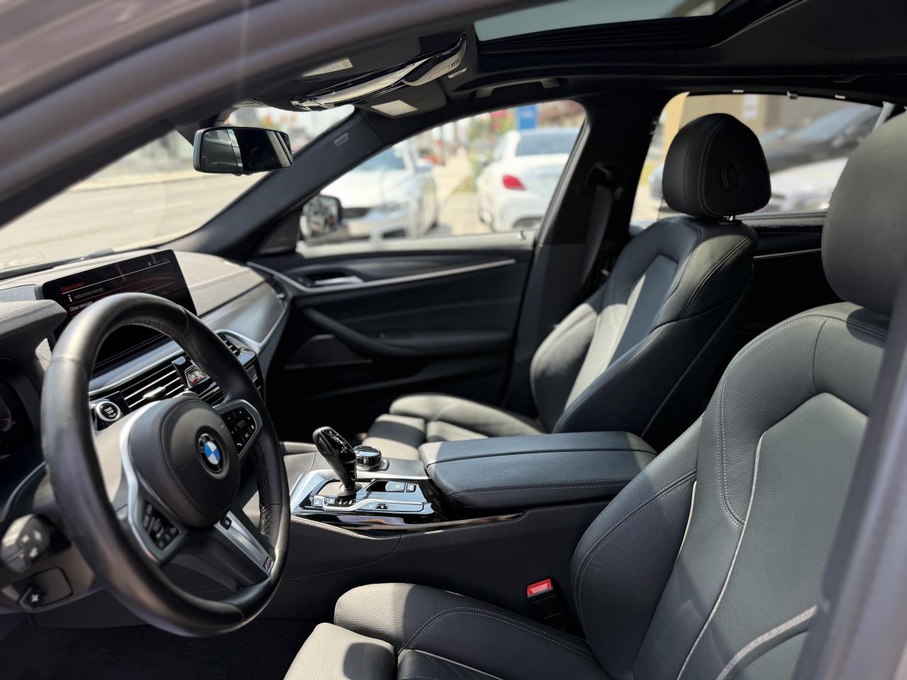 2021 BMW 5 Series 540i //M SPORT | PANO | LOADED - Photo #29