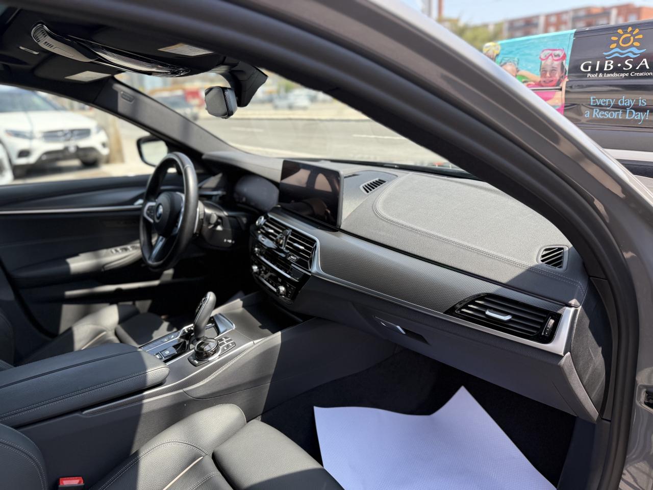 2021 BMW 5 Series 540i //M SPORT | PANO | LOADED - Photo #33