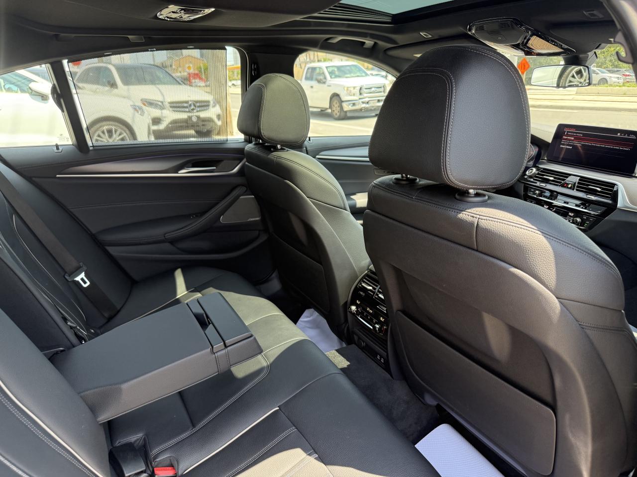 2021 BMW 5 Series 540i //M SPORT | PANO | LOADED - Photo #36