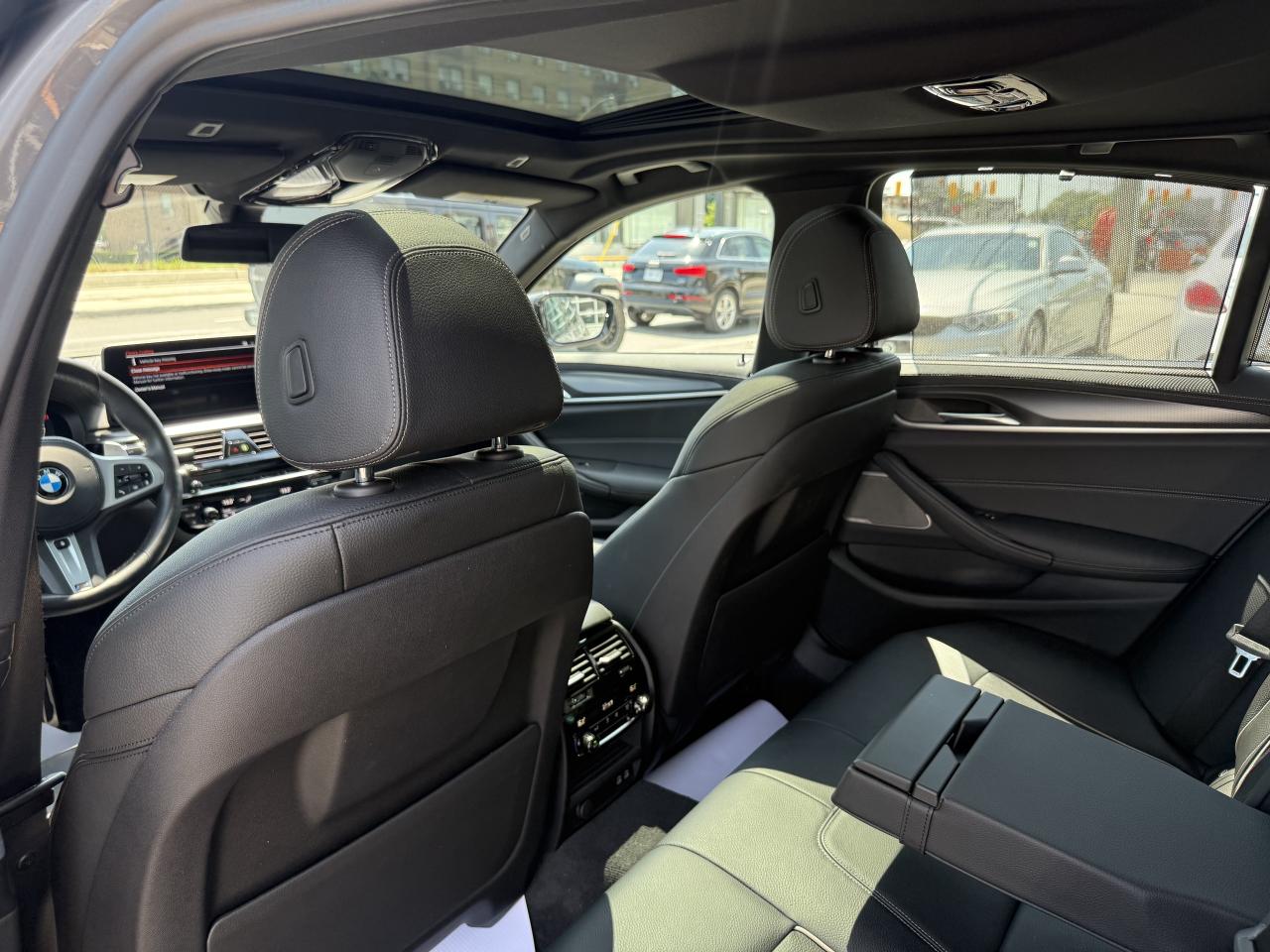 2021 BMW 5 Series 540i //M SPORT | PANO | LOADED - Photo #40