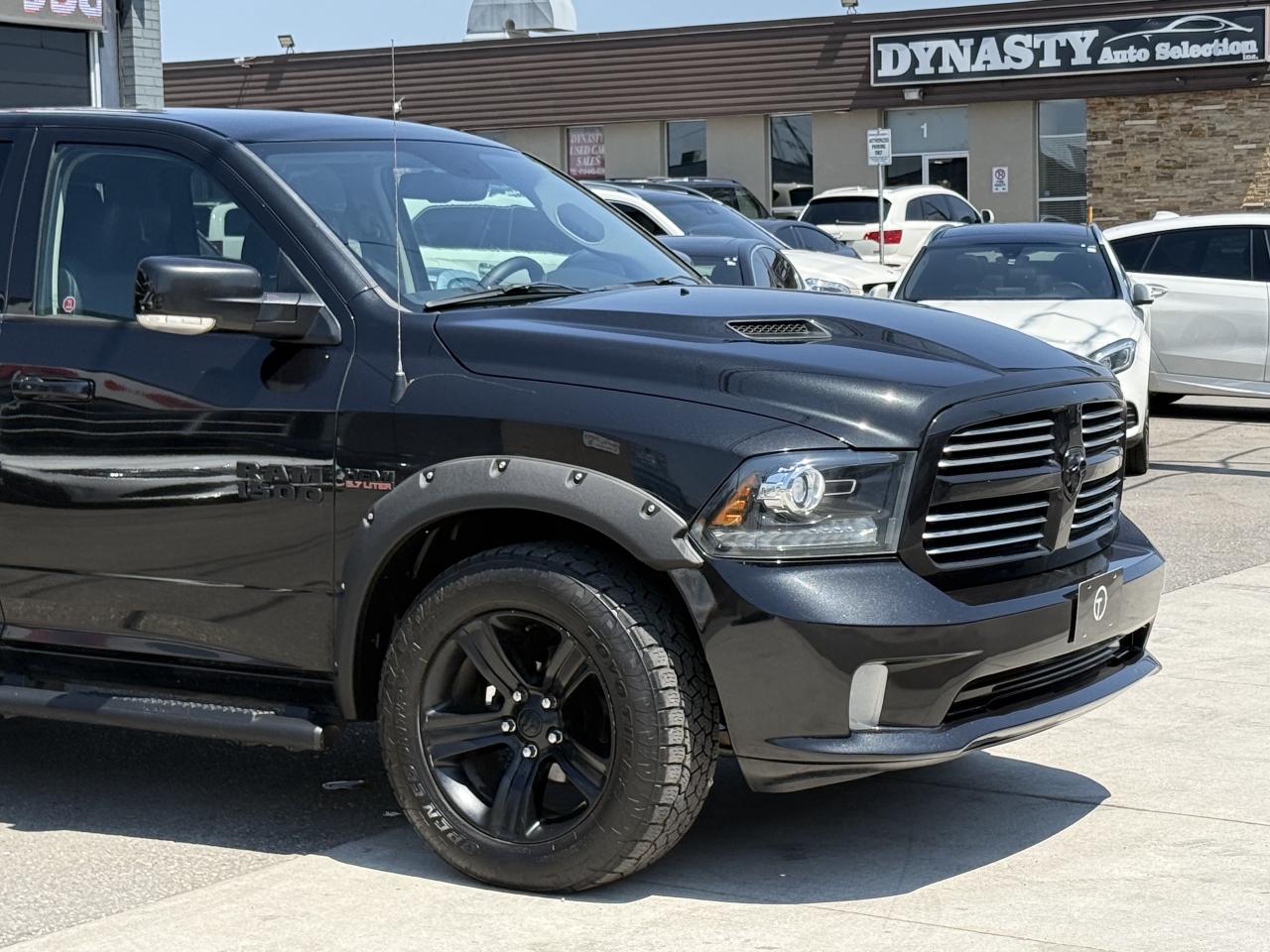 2015 RAM 1500 SPORT | ALPINE SOUND | 5.7 V8 | LOADED - Photo #9