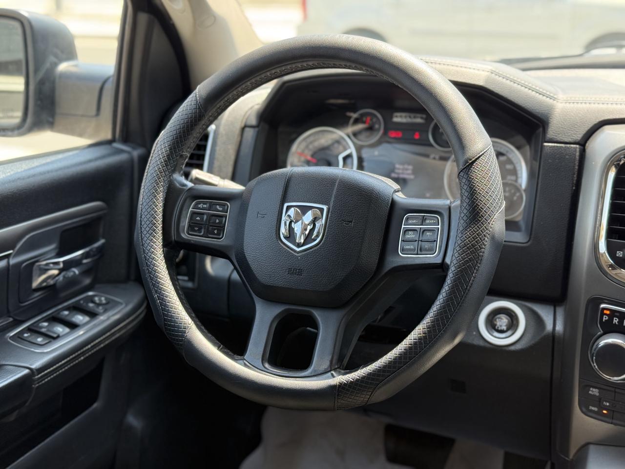 2015 RAM 1500 SPORT | ALPINE SOUND | 5.7 V8 | LOADED - Photo #18