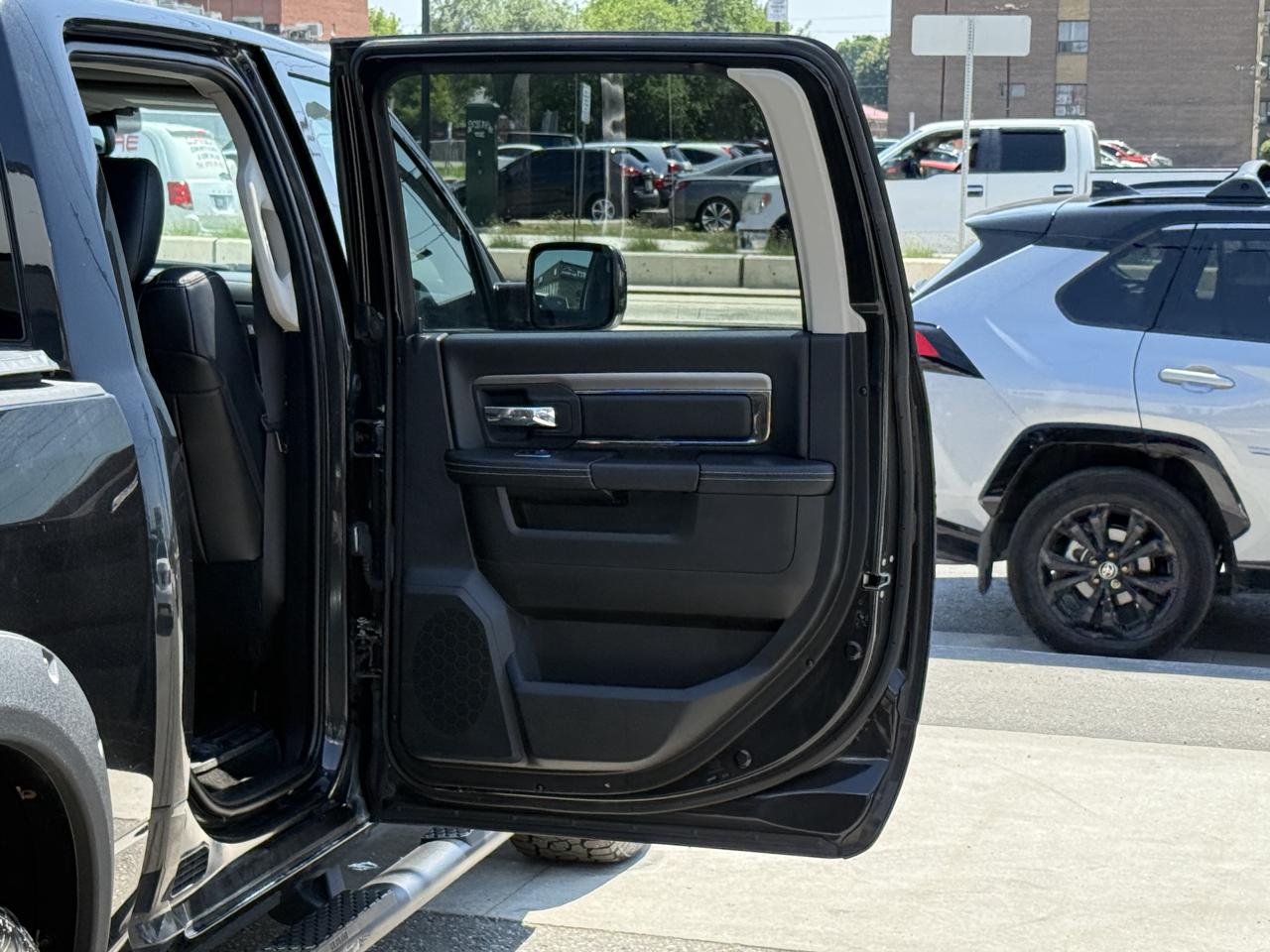 2015 RAM 1500 SPORT | ALPINE SOUND | 5.7 V8 | LOADED - Photo #33