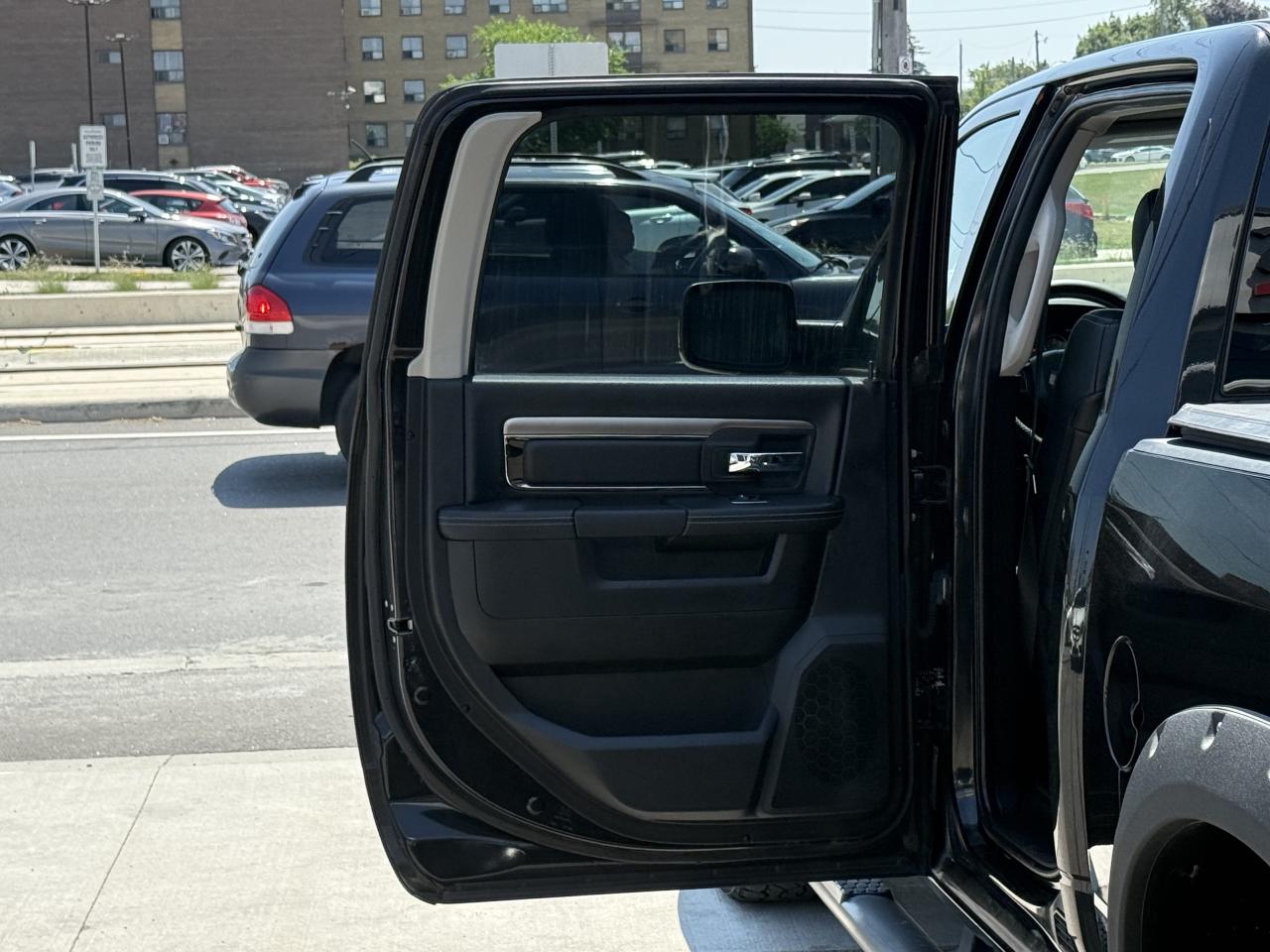 2015 RAM 1500 SPORT | ALPINE SOUND | 5.7 V8 | LOADED - Photo #37