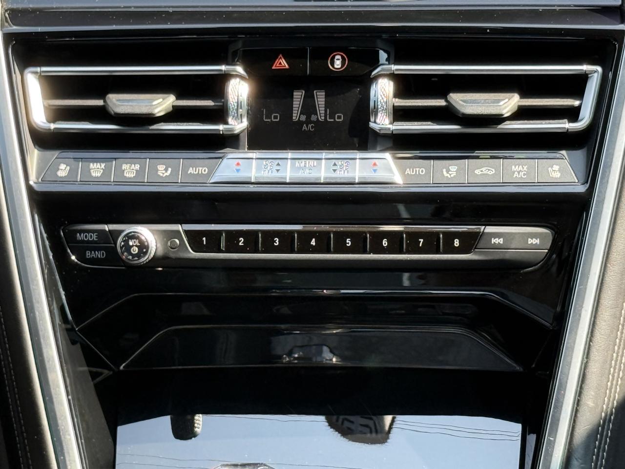 2019 BMW 8-Series M850i | HARMAN KARDON | HEAD UP DISPLAY | LOADED - Photo #24