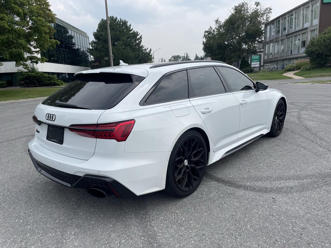 2021 Audi RS 6 Avant quattro Photo4