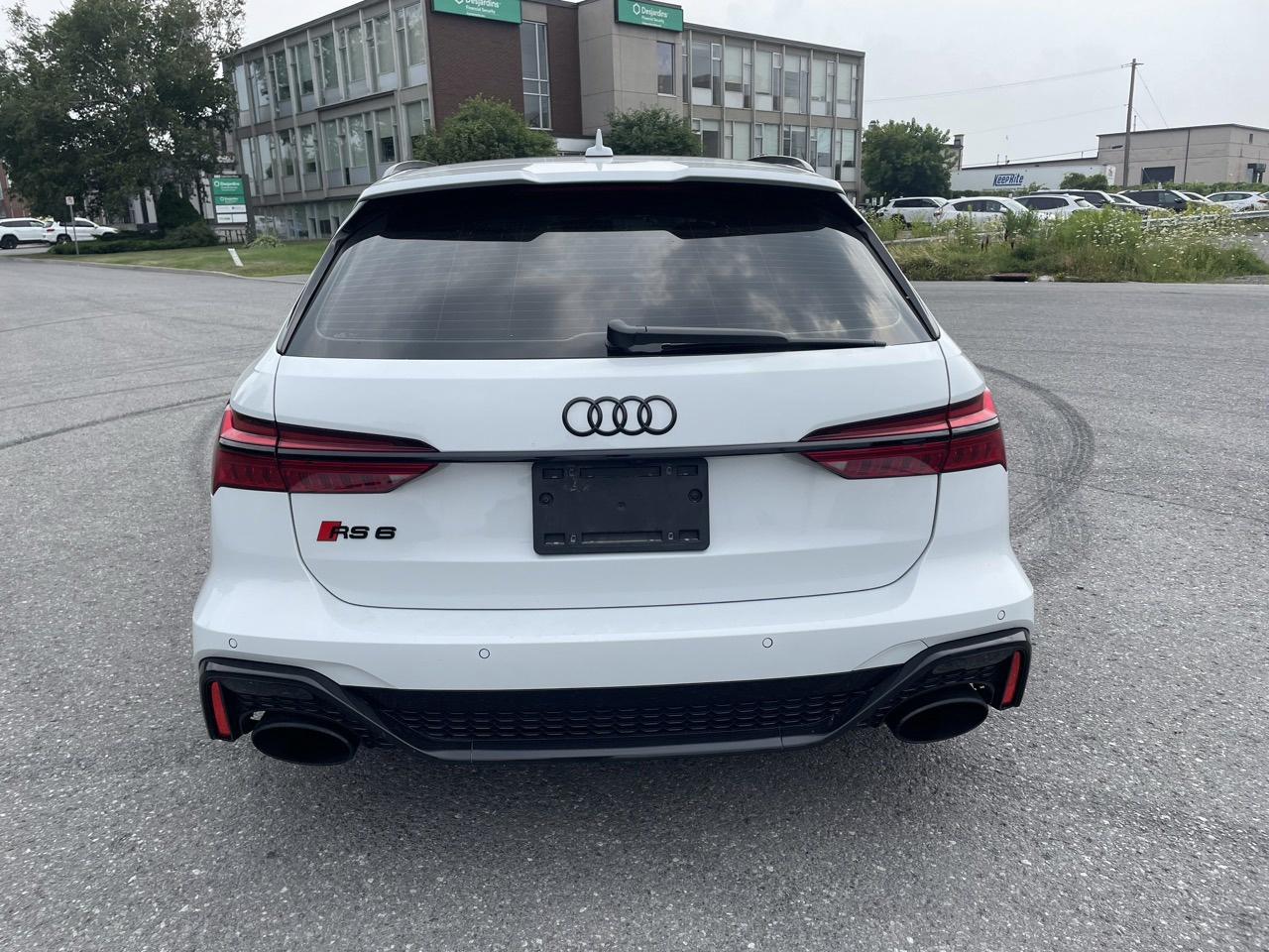 2021 Audi RS 6 Avant quattro Photo3