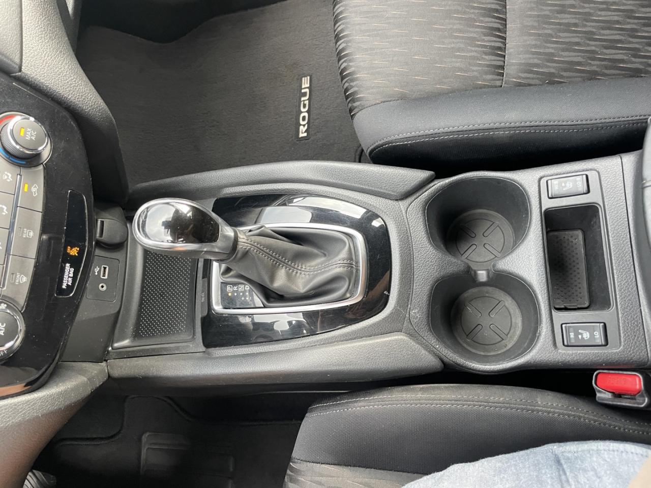 2019 Nissan Rogue SV AWD - Photo #14