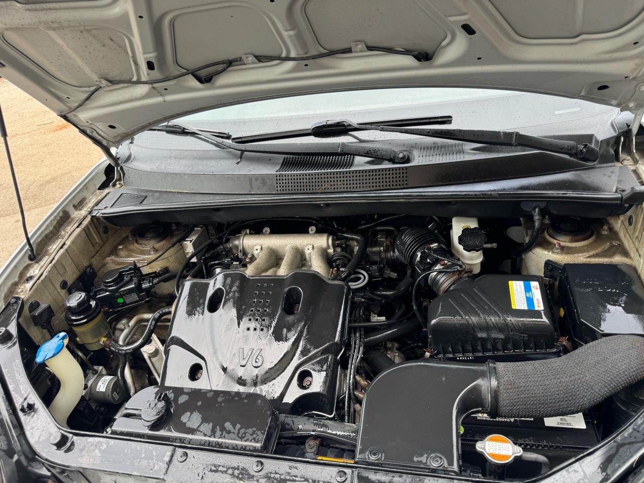 2009 Hyundai Tucson LIMITED, SUNROOF, LEATHER, 58,000KMS, CERTIFIED - Photo #4