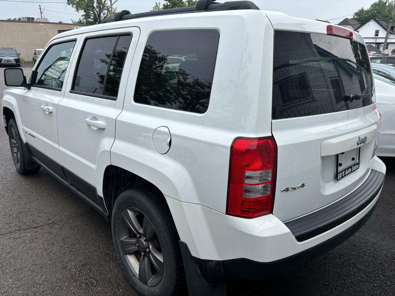 2015 Jeep Patriot High Altitude, 4x4, leather, sunroof, Alloys, - Photo #5