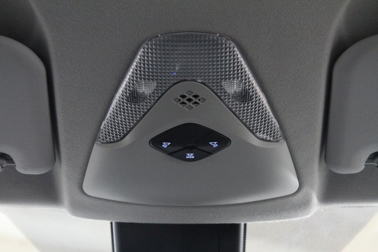 2022 Toyota C-HR LE | LaneDep | ACC | Backup Cam | CarPlay Photo