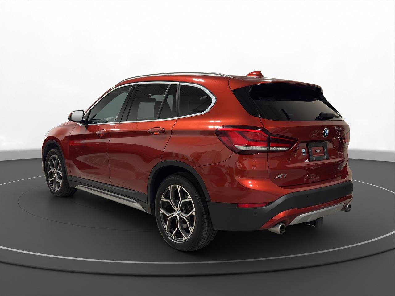 2021 BMW X1 xDrive28i Photo4