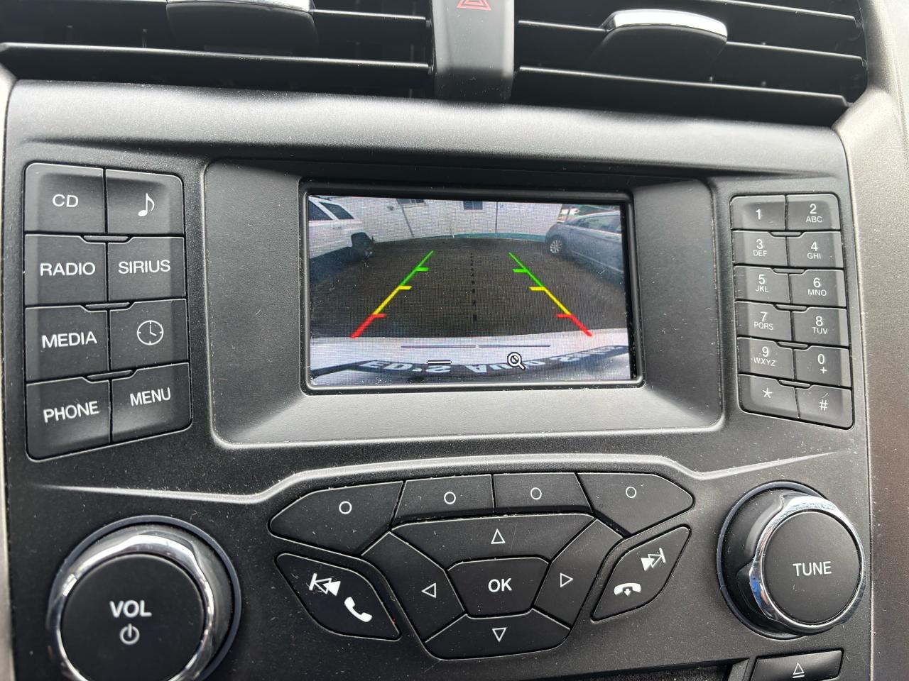 2017 Ford Fusion SE, Leather, P. Seats, All Wheel Drive, Bluetooth - Photo #12