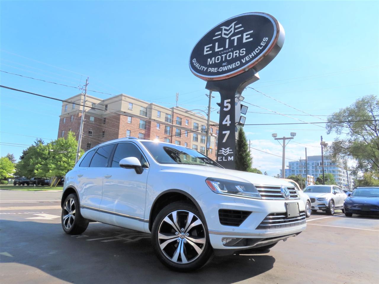 Used 2017 Volkswagen Touareg WOLFSBURG EDITION PKG AWD - NAVI - LEATHER !! for sale in Burlington, ON