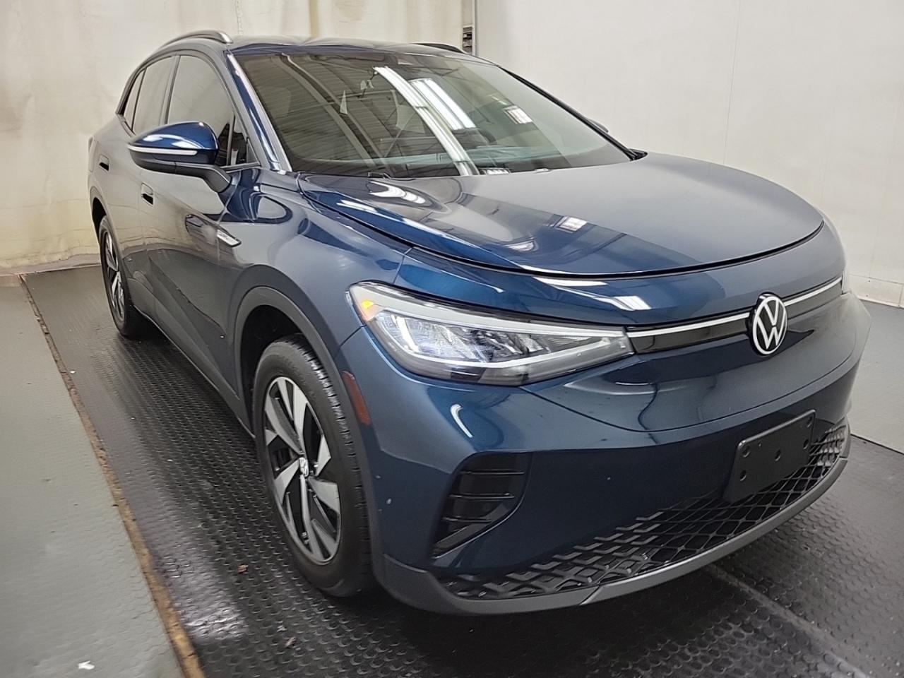 Used 2023 Volkswagen ID.4 Pro AWD w/SK On Battery - Blind Spot Monitor !!! for sale in Burlington, ON