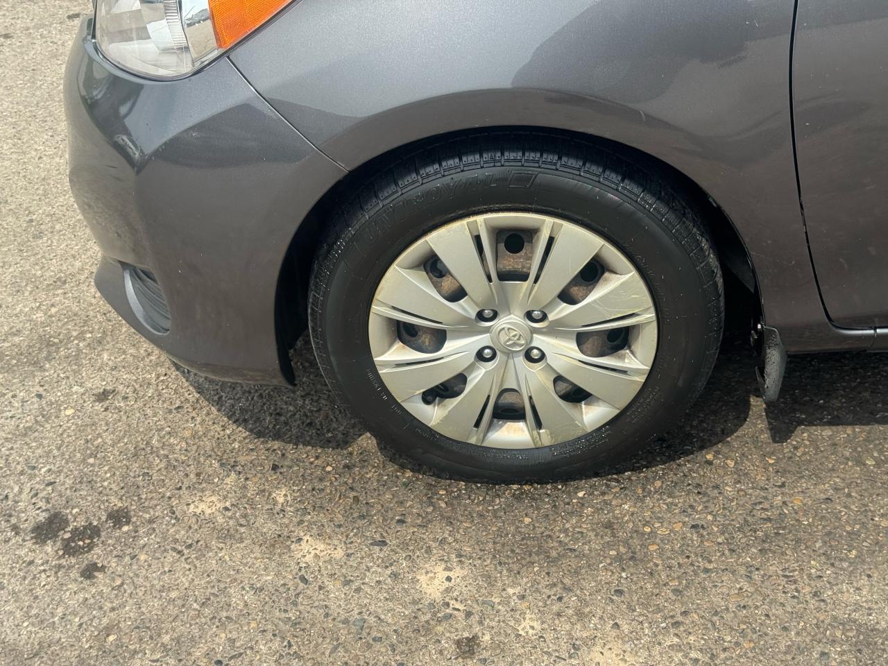 2012 Toyota Yaris LE, AUTO, HATCH, ONLY 185KMS, FUEL SAVER, CERT - Photo #12