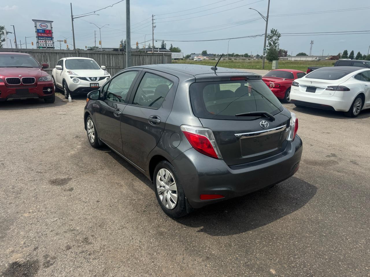 2012 Toyota Yaris LE, AUTO, HATCH, ONLY 185KMS, FUEL SAVER, CERT - Photo #3