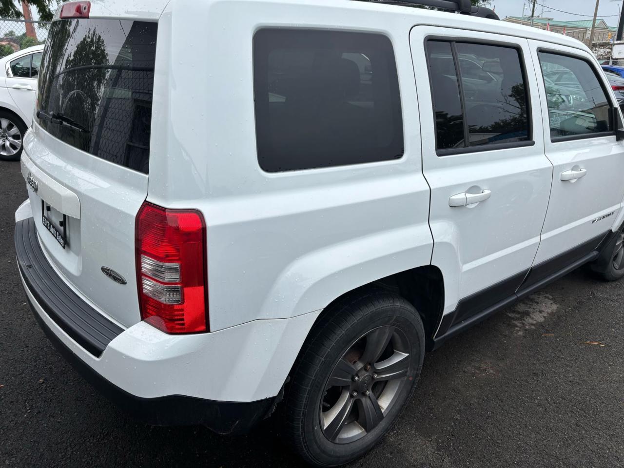 2015 Jeep Patriot High Altitude, 4x4, leather, sunroof, Alloys,