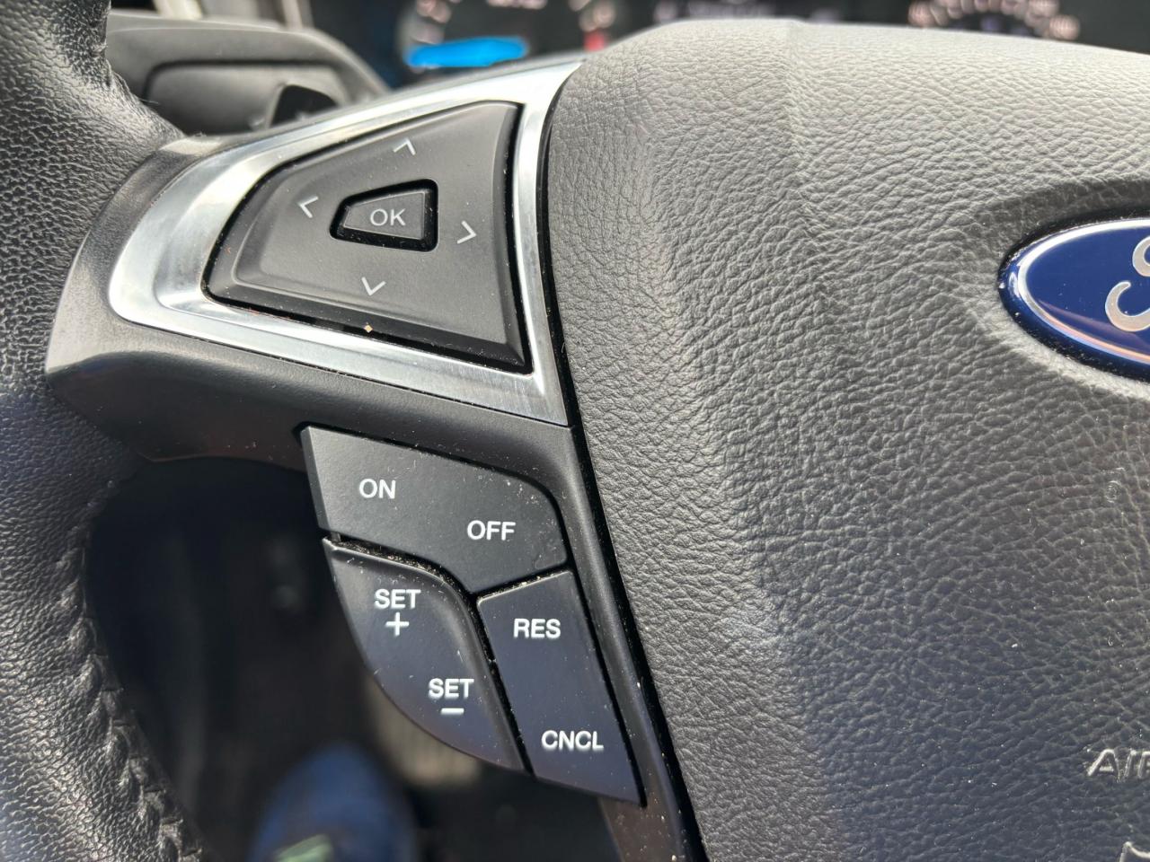 2017 Ford Fusion SE, Leather, P. Seats, All Wheel Drive, Bluetooth