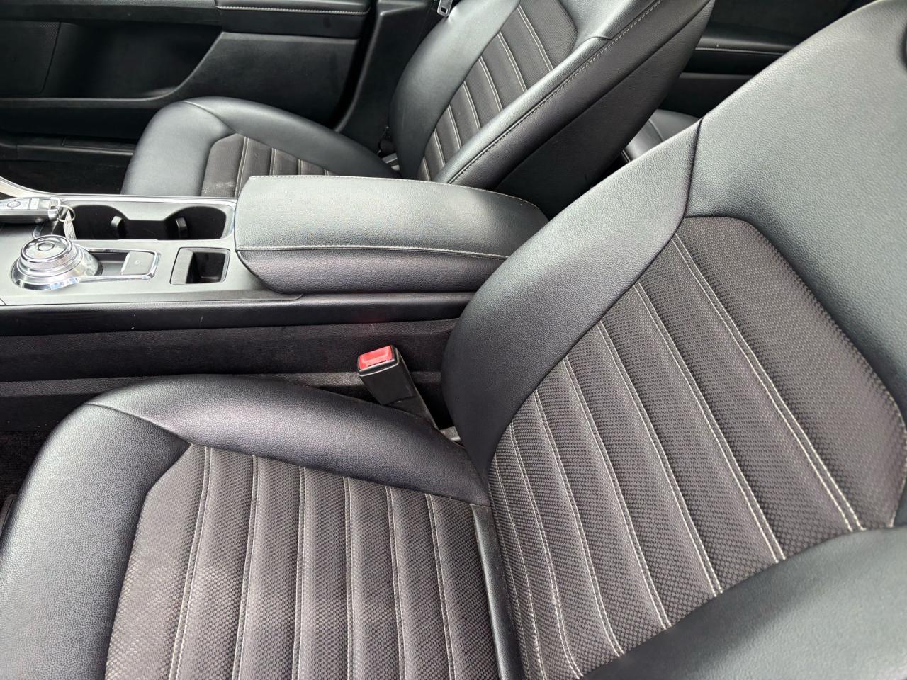 2017 Ford Fusion SE, Leather, P. Seats, All Wheel Drive, Bluetooth