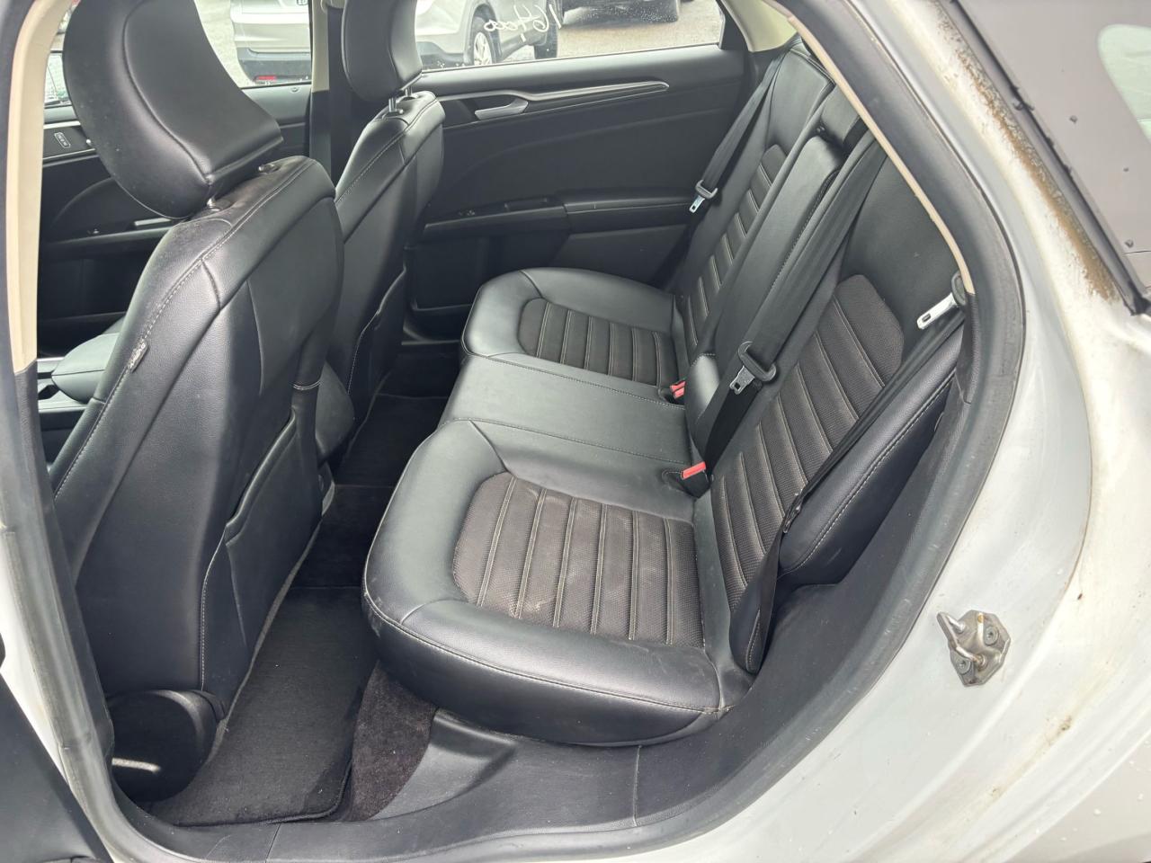 2017 Ford Fusion SE, Leather, P. Seats, All Wheel Drive, Bluetooth