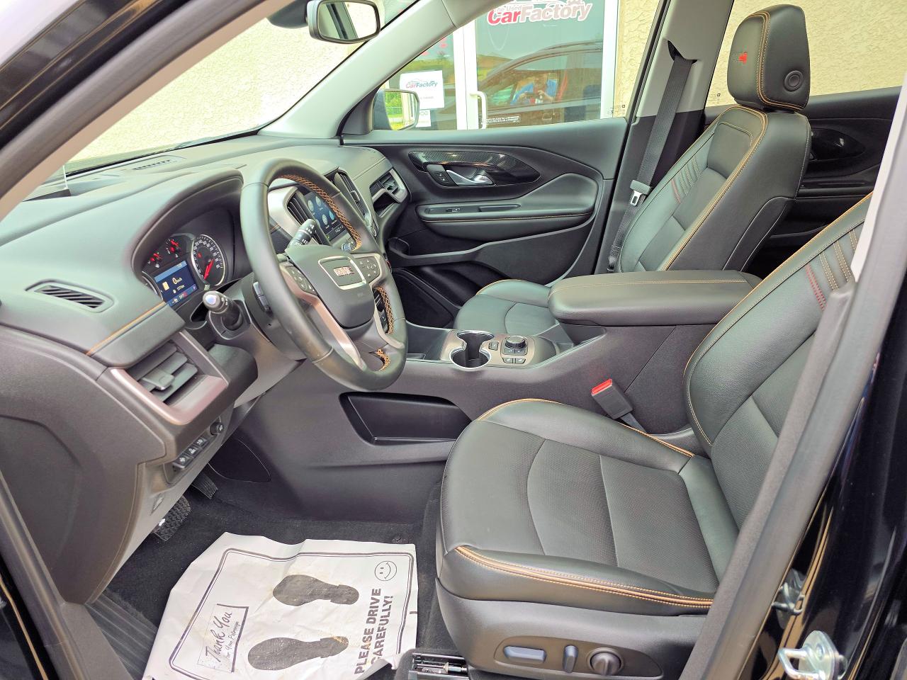 2024 GMC Terrain AWD AT4 Only 5977 KM - Photo #9