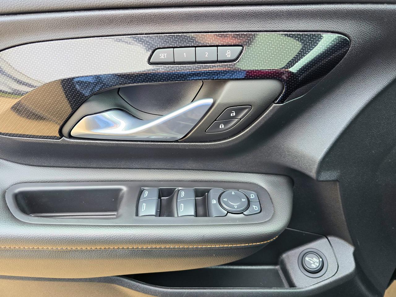 2024 GMC Terrain AWD AT4 Only 5977 KM - Photo #7