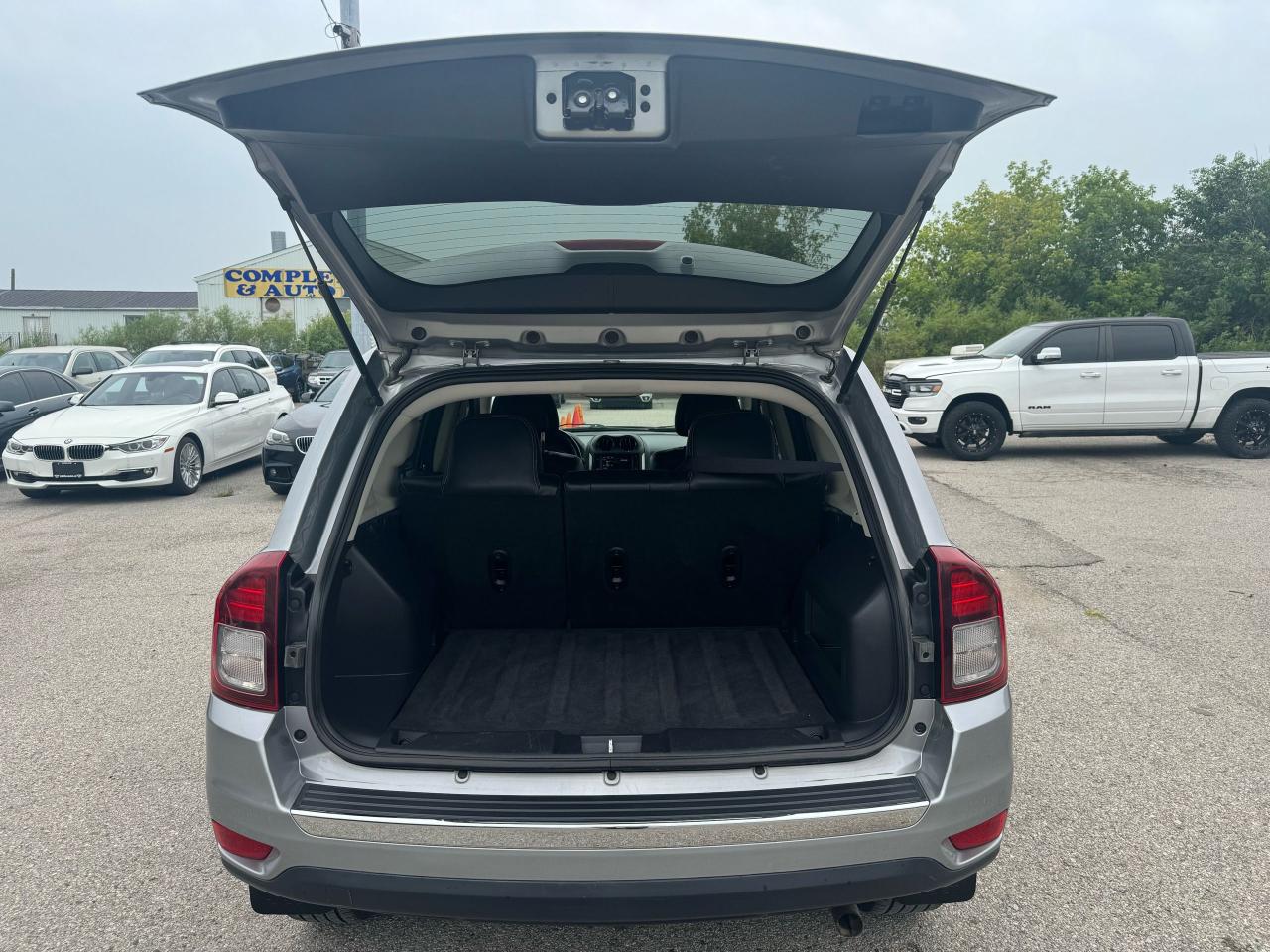 2016 Jeep Compass High Altitude - Photo #17