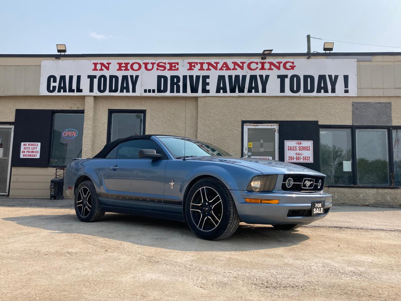 2007 Ford Mustang Convertible - *V6* - Photo #2