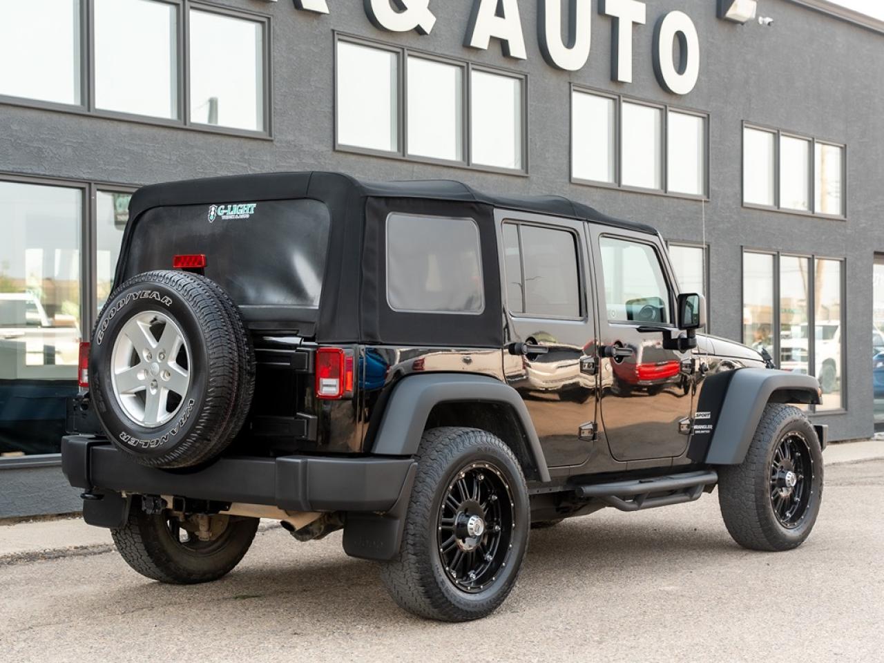 2016 Jeep Wrangler Unlimited Sport 4WD RIMS/TIRES Photo5