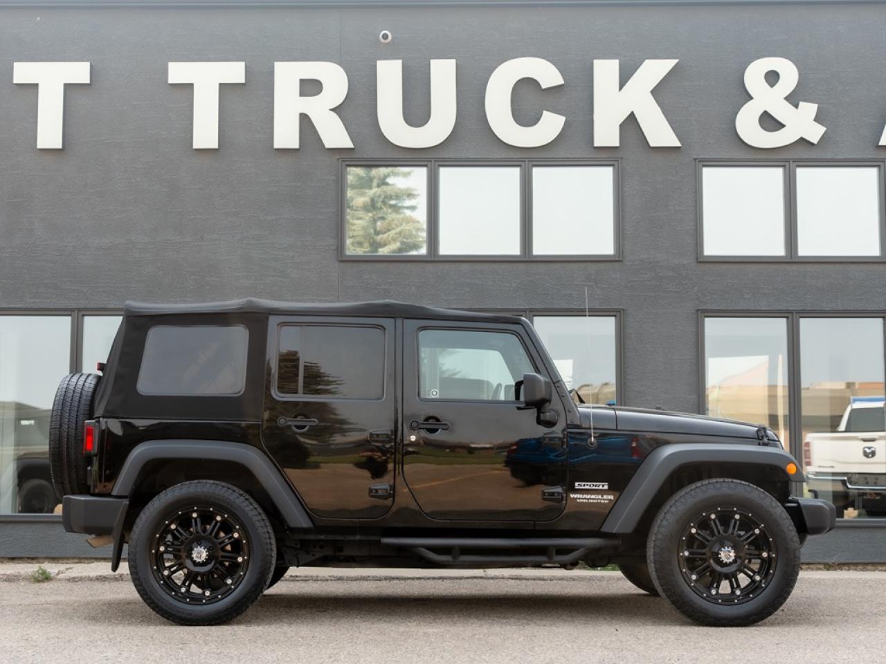 2016 Jeep Wrangler Unlimited Sport 4WD RIMS/TIRES Photo4