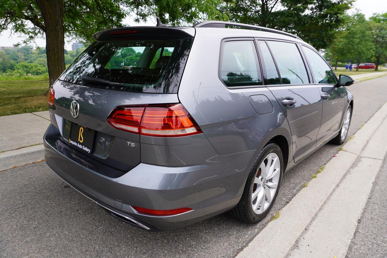 2018 Volkswagen Golf SportWagen 1 OWNER / NO ACCIDENTS / MANUAL / LEATHER /SUNROOF Photo3